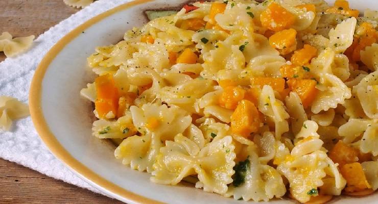 Pasta con zucca e ricotta