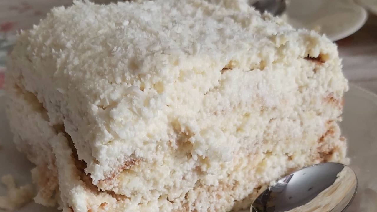 Torta fredda al cocco senza cottura