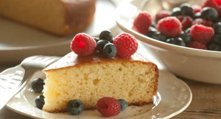 Torta frutti di bosco e yogurt light