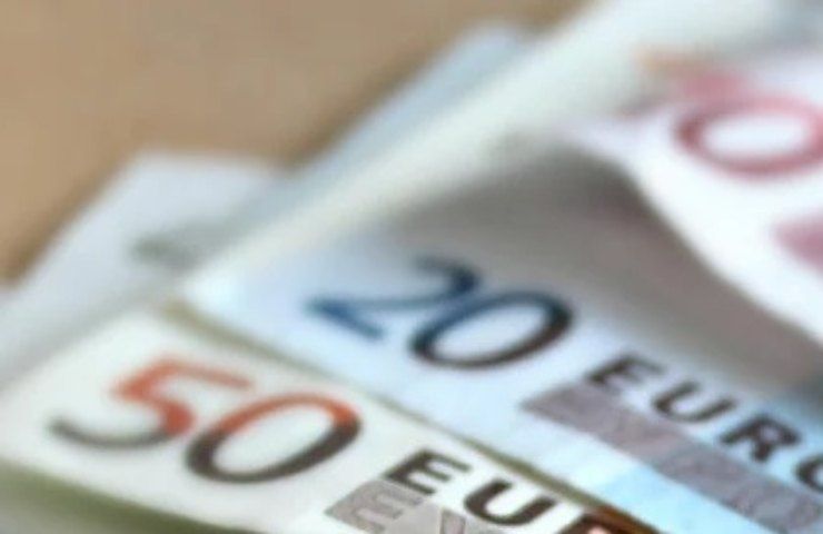 Tre banconote per la cifra di 80 euro