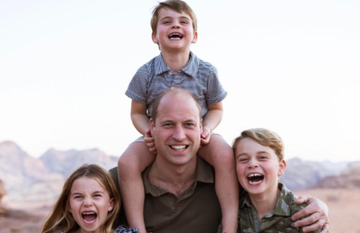 William con i suoi tre figli