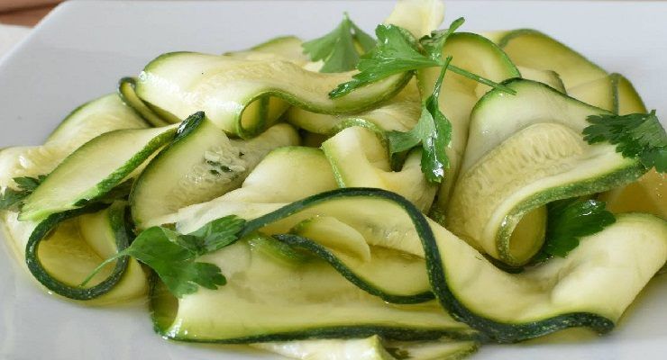 Zucchine marinate con aceto squisite