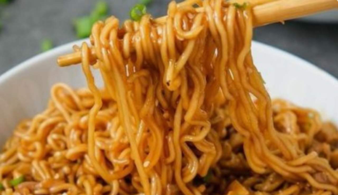 maxi richiamo alimentare noodles