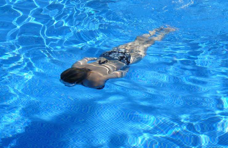 Piscina nuotare