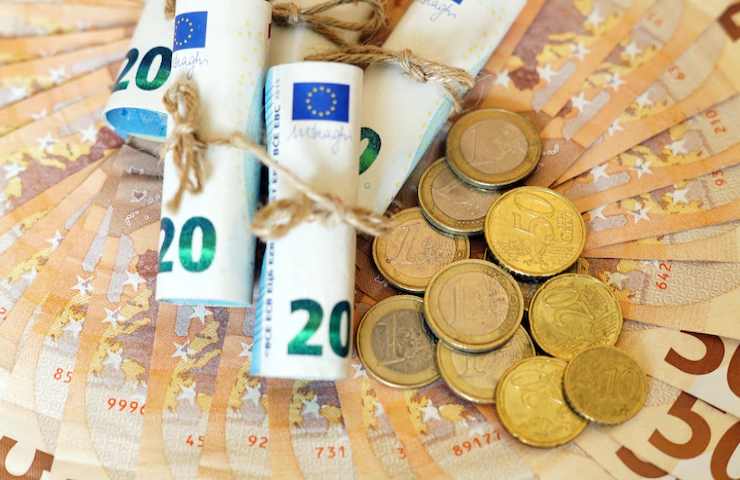 Banconote e monete in euro