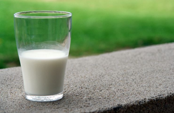 caro vita latte supermercato