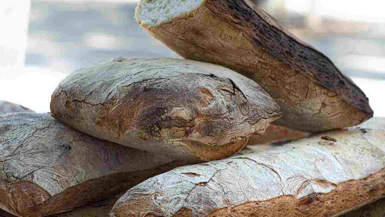 come conservare il pane avanzato