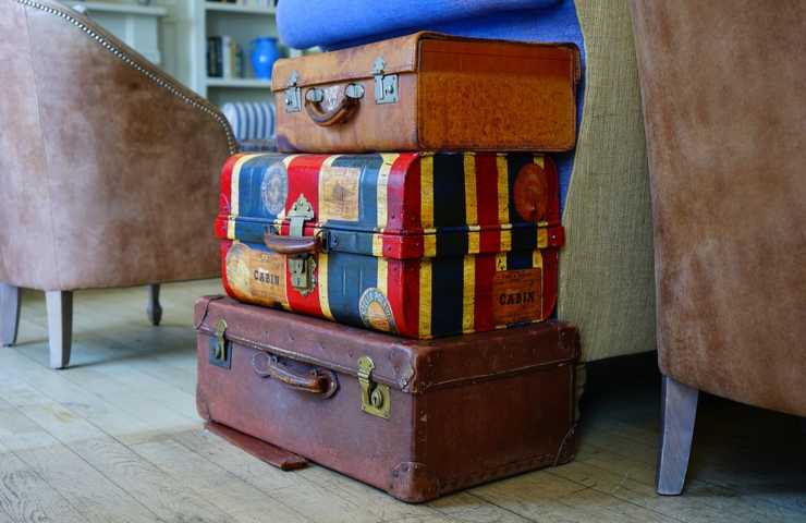 Delle valigie vecchie in casa