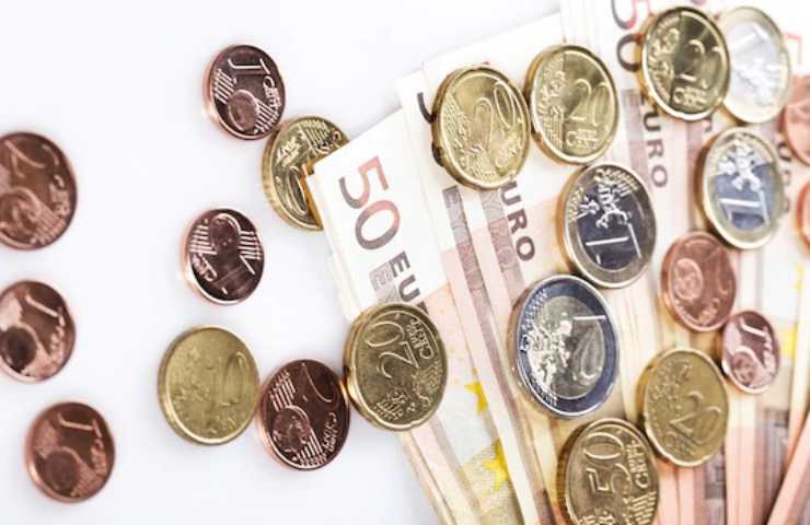 Monete e banconote in euro