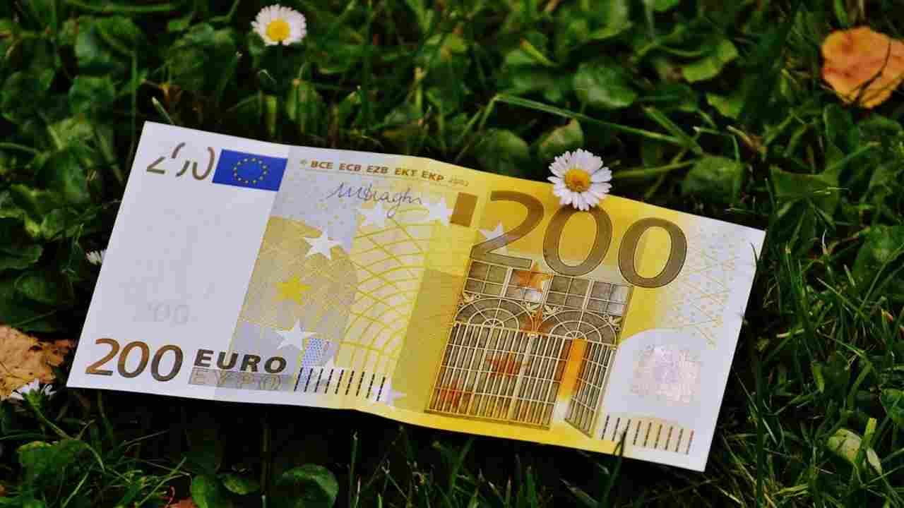 bonus 200 euro settembre a chi spetta come richiederlo