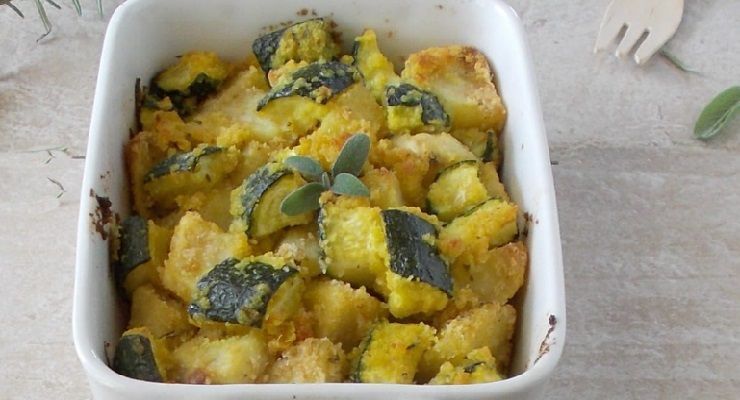 Zucchine e patate al forno saporite