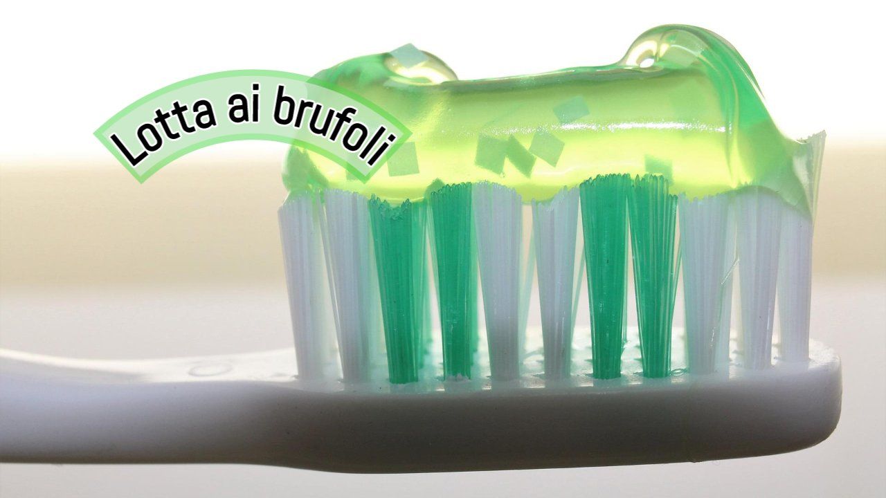 soluzione brufoli dentifricio