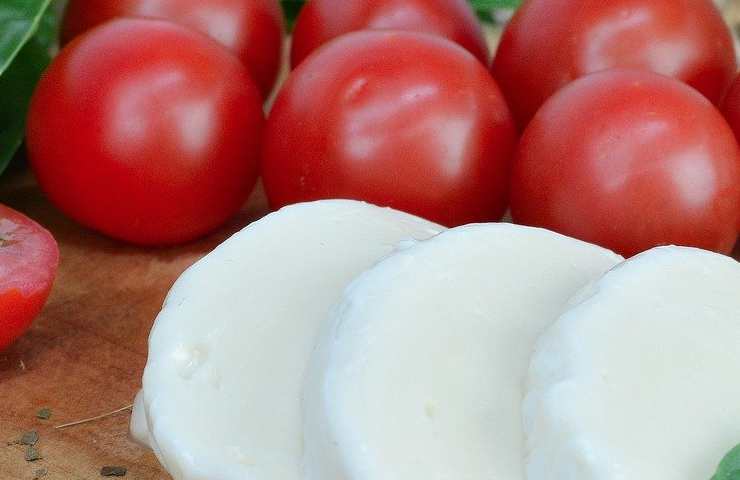 Mozzarella come mangiarla