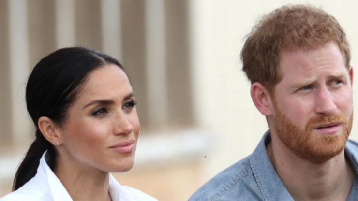 harry e meghan raggiungono la regina
