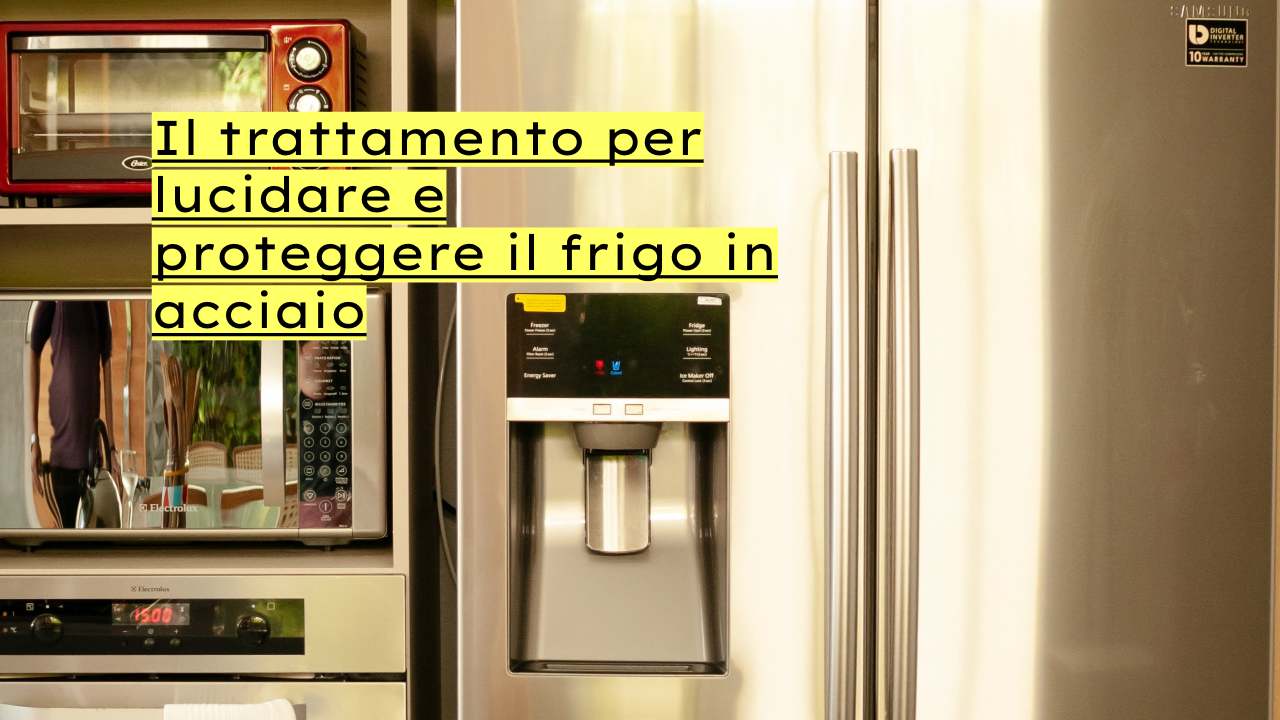 frigo acciaio pulito