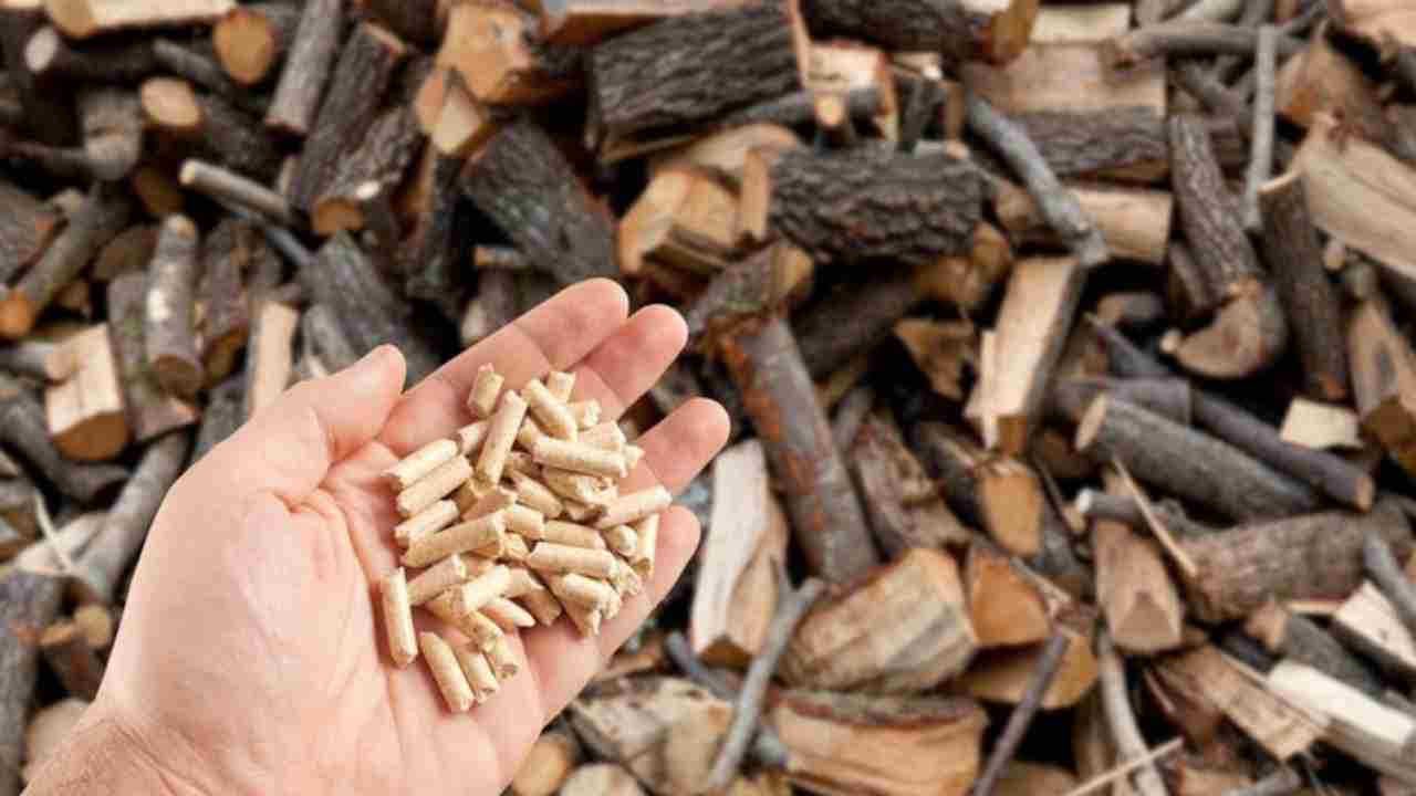 crisi energetica legna pellet costo introvabili