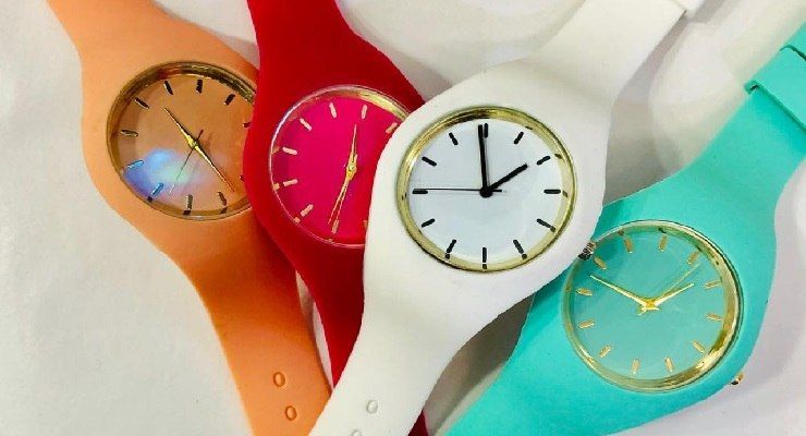 Orologi con cinturino in gomma come pulirli