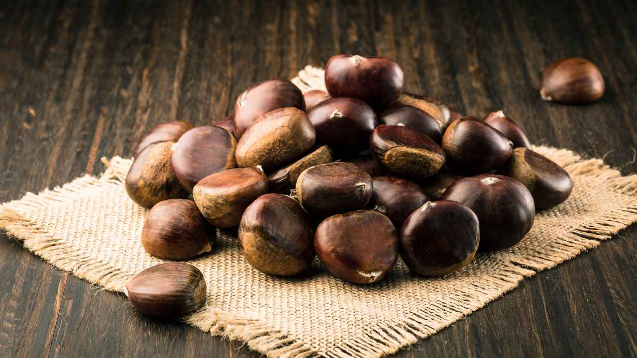 Castagne sbucciarle facilmente e velocemente