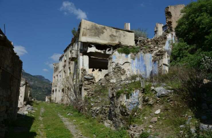 borghi abbandonati Italia