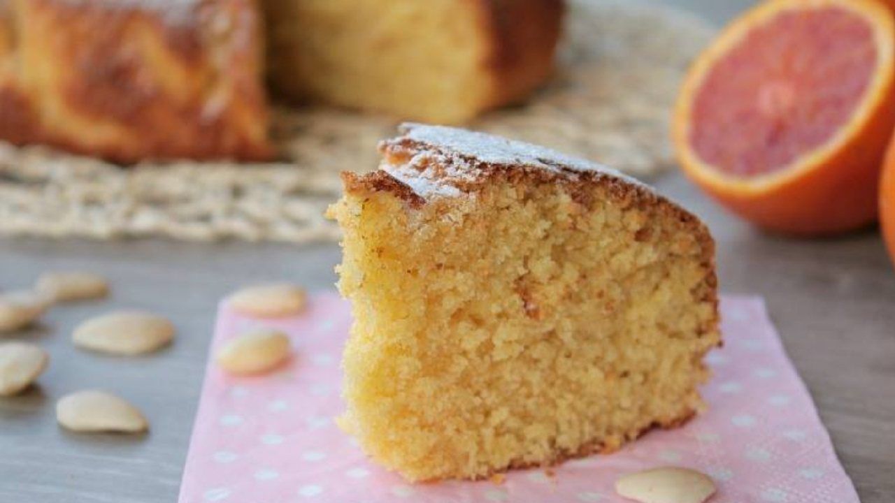 Torta di mandorle e arance squisita