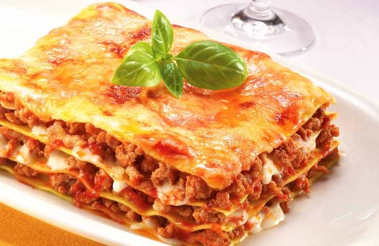 Una bella fettona di lasagne