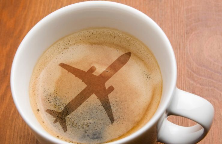caffè effetti aereo