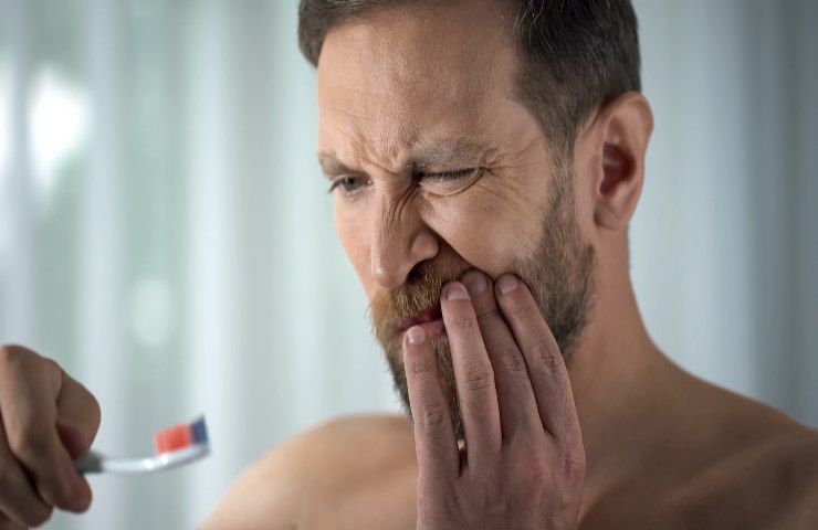 Gengivite acuta dolore bocca 