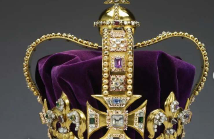 Un dettaglio della St. Edward's Crown dei reali inglesi