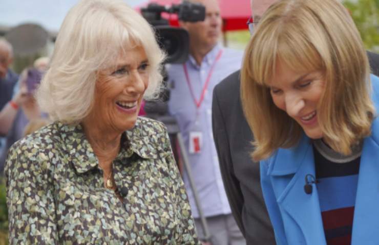 Un evento con Camilla presente