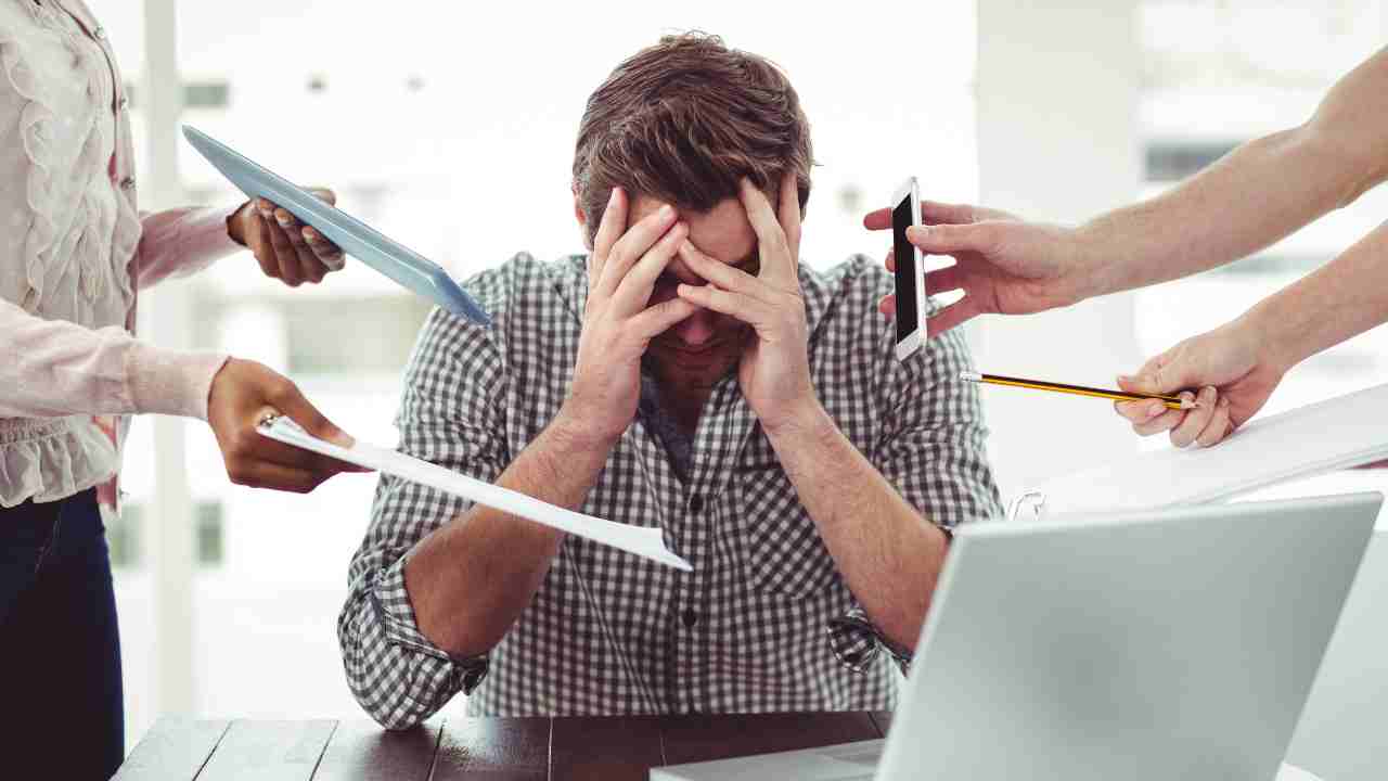 stress lavoro sintomi malattia