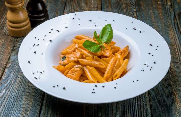 ricetta pasta e salmone