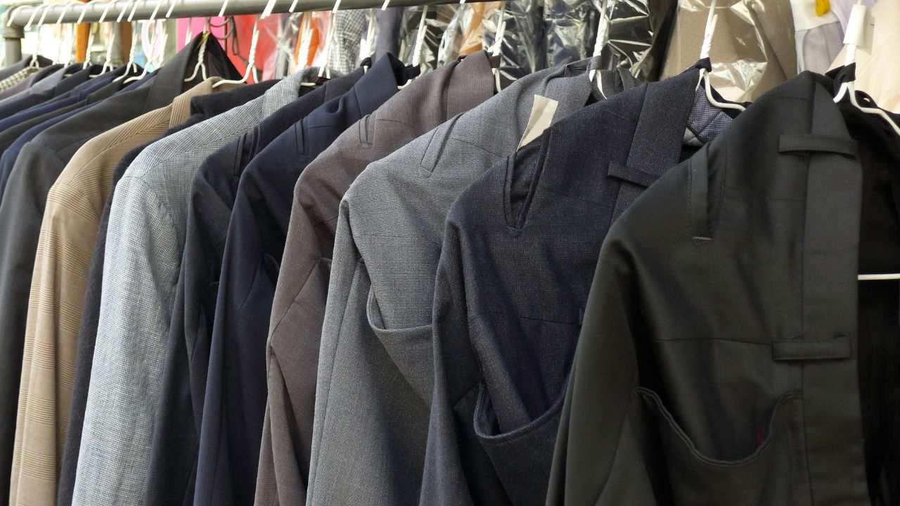 vestiti neri colore rimedio