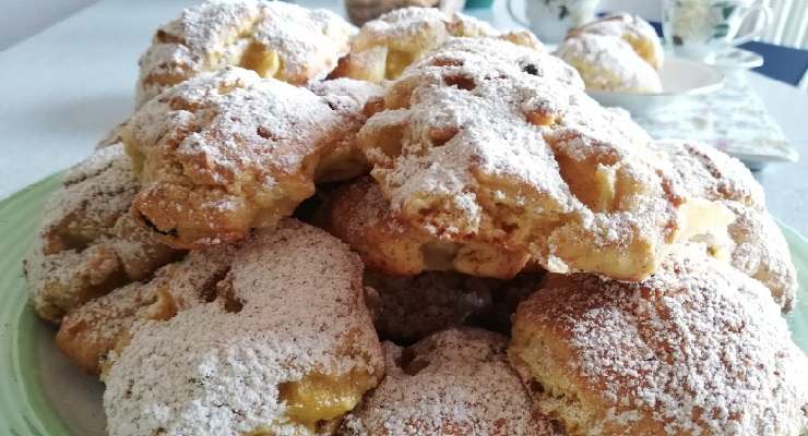 Biscotti con cannella e mele