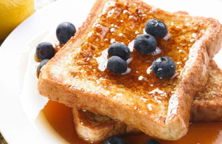 preparazione french toast