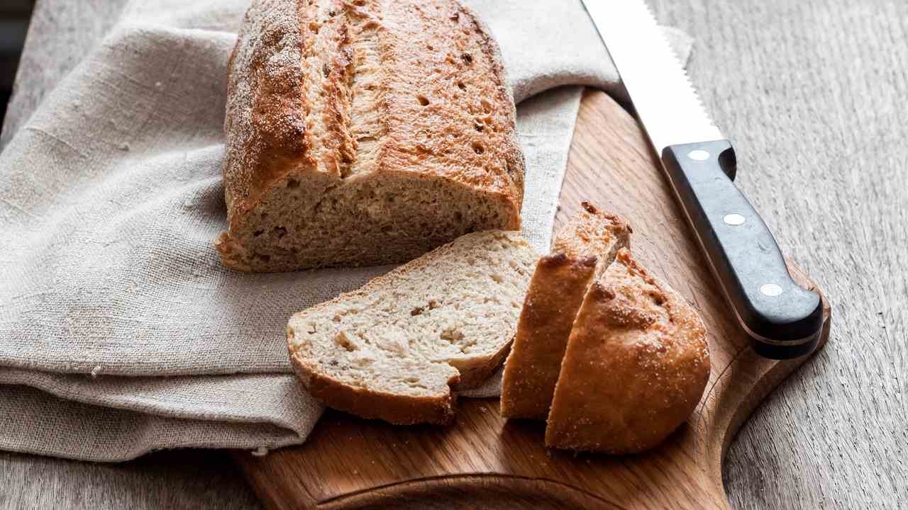 Taglia pane toglie mollica per cena lampo