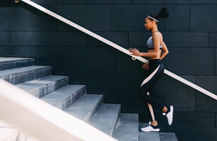 Correre sulle scale forma fisica perfetta