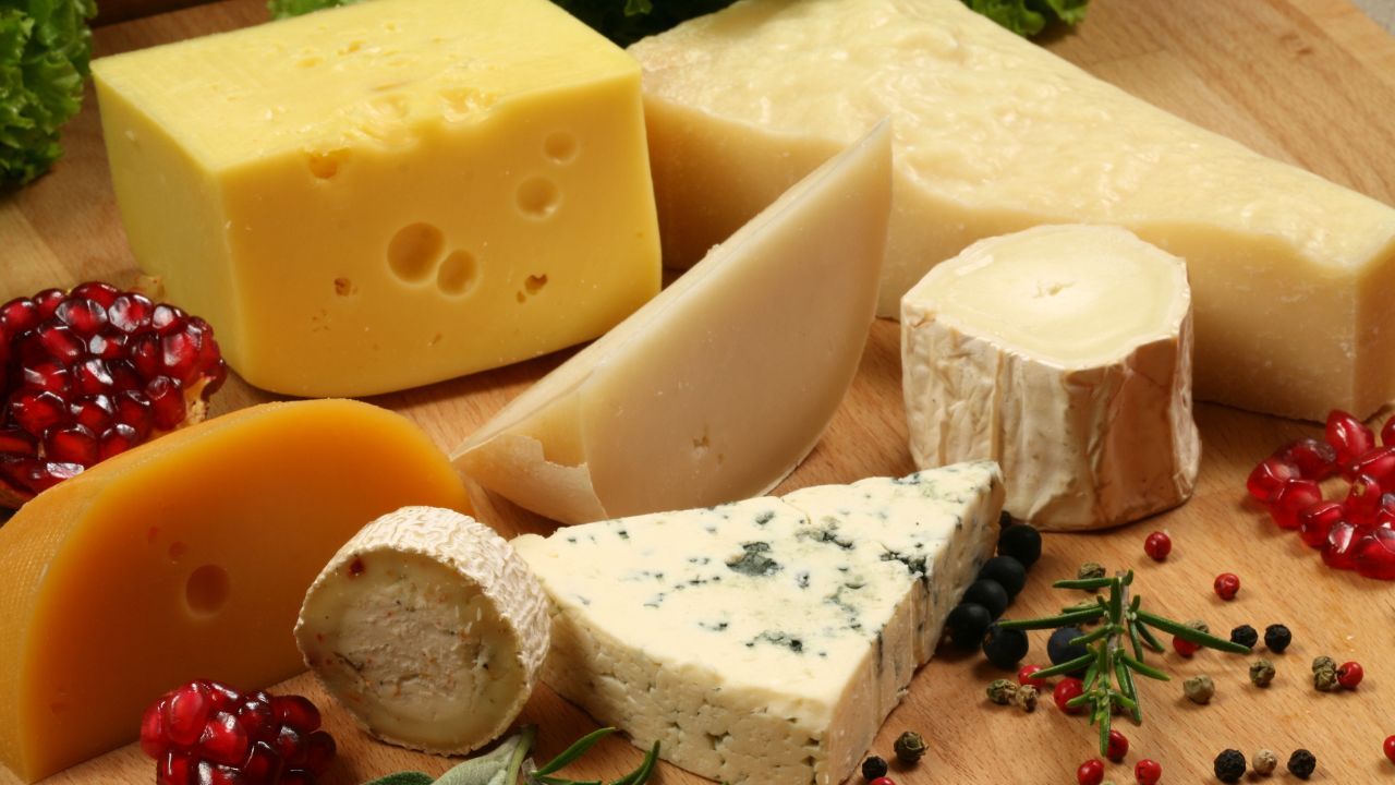 Quali tipi di formaggio mangiare in dolce attesa