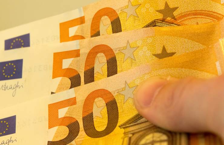 Tre banconote da cinquanta euro