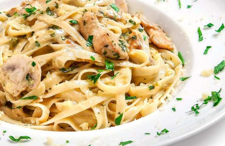 tagliatelle porcini