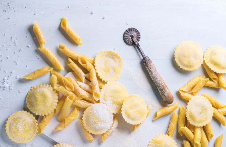 Diversi tipi di pasta fatta in casa