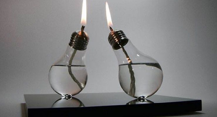 Lampade a olio con vecchie lampadine