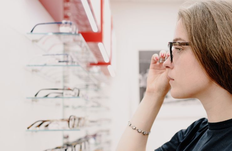 Il trucco per chi porta gli occhiali - Makeupidee