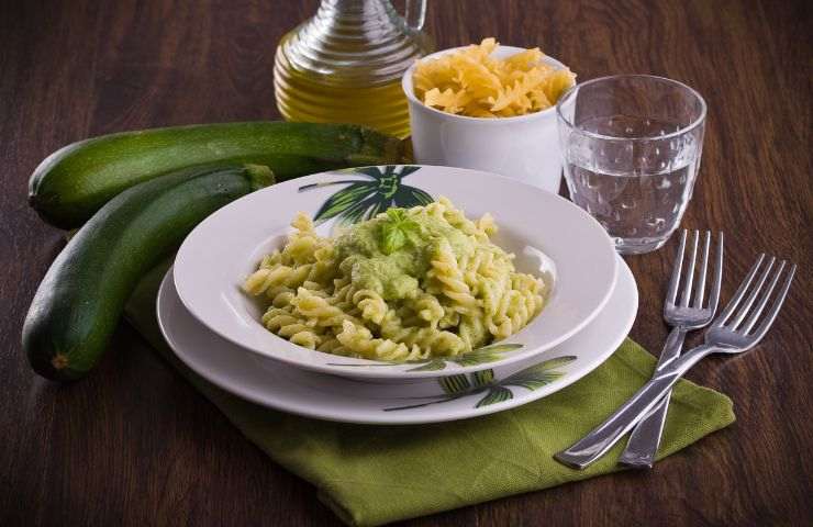 pesto zucchine pasta