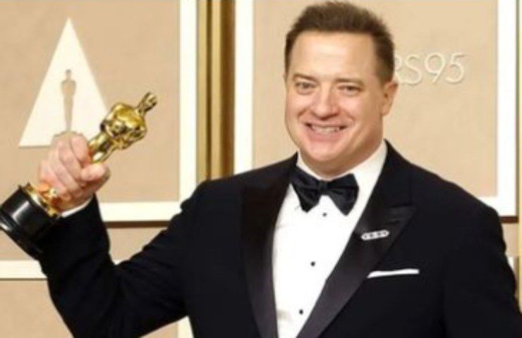 Brendan Fraser subito dopo la premiazione