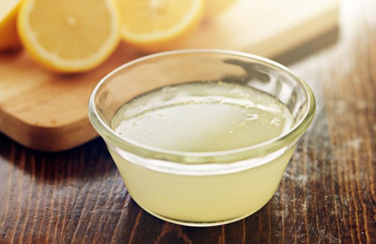 Del succo di limone