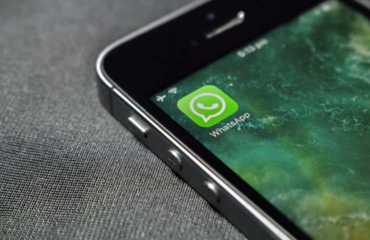 L'icona di Whatsapp su uno smartphone