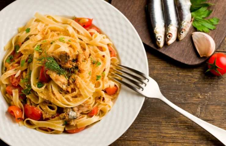 Pasta con sarde ricetta