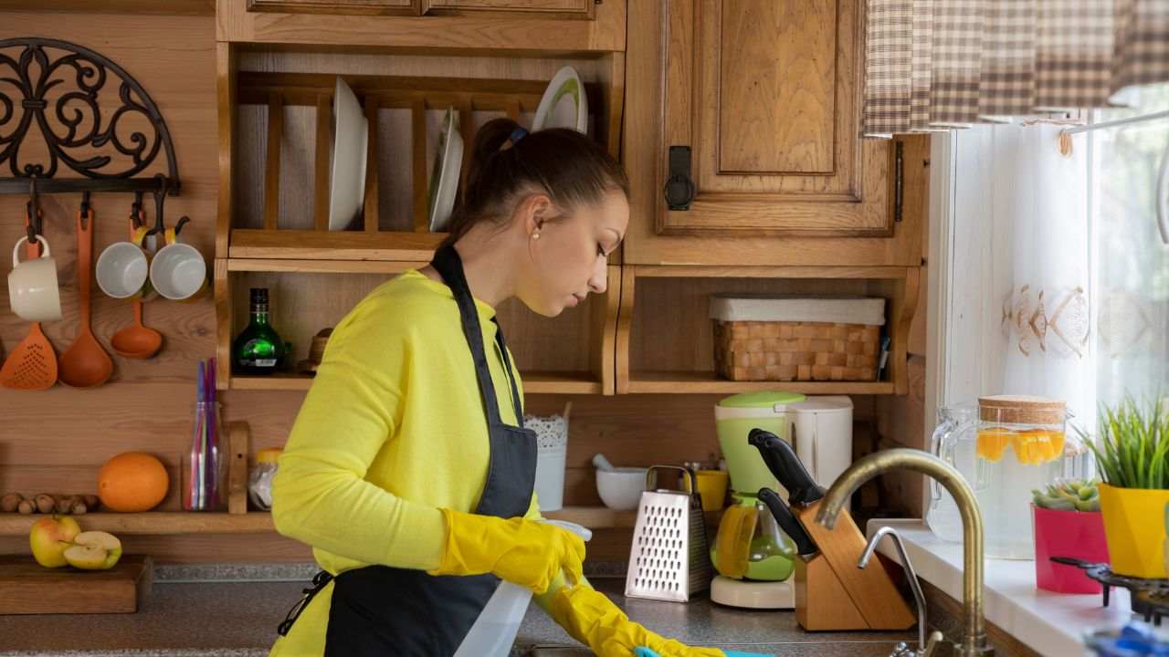 dimagrire pulizie domestiche
