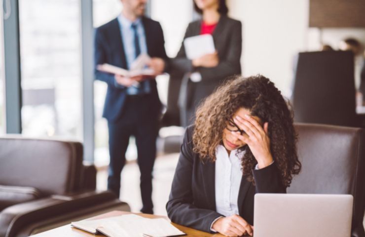 meccanismo manipolazione lavoratore