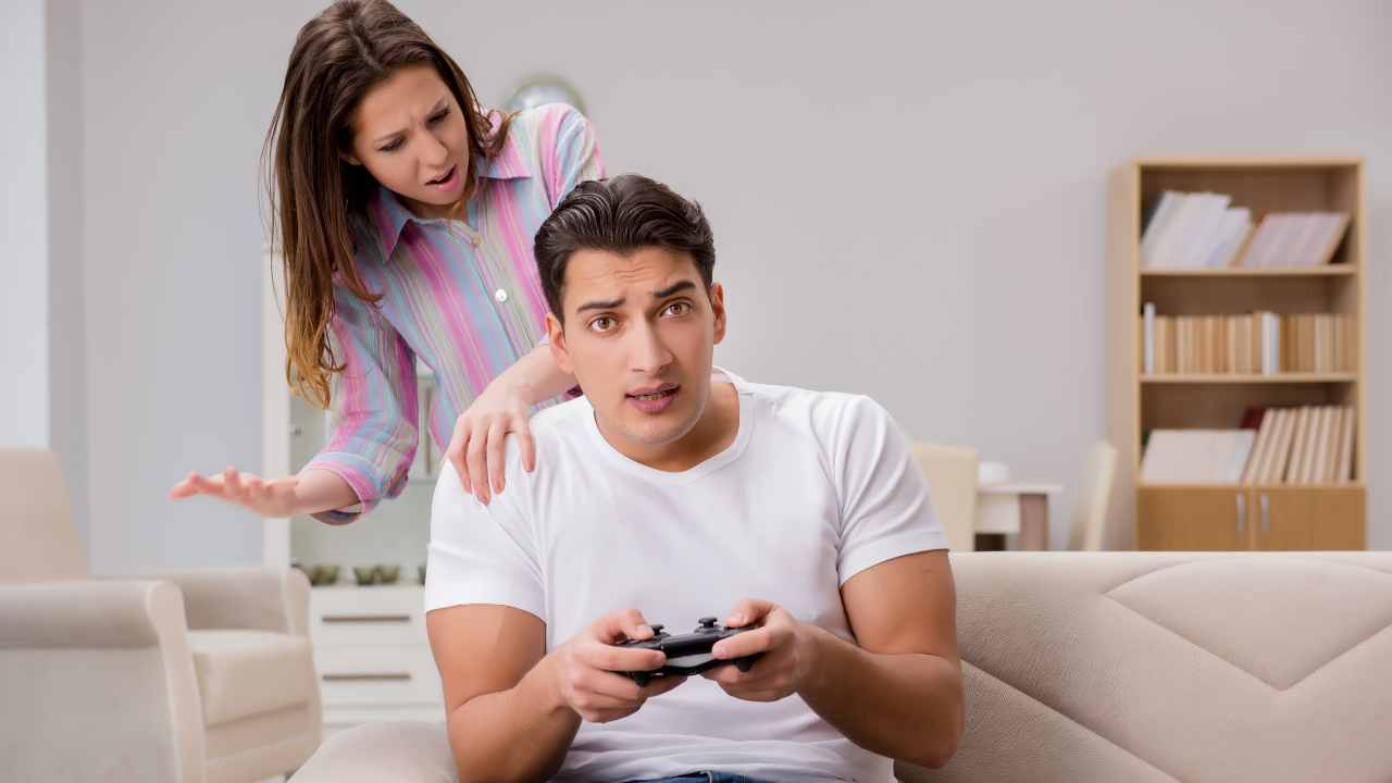 dipendenza dai videogiochi come si cura cause effetti cosa fare